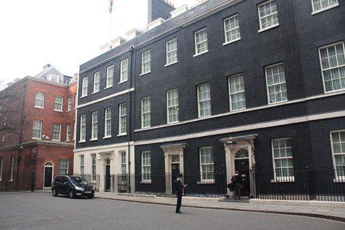 唐宁街十号-唐宁街十号是英国首相官邸