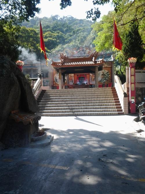 龙岩古寺-大鹏观音山龙岩古寺