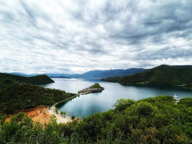 泸沽湖住多久合适旅游自驾-泸沽湖一般住哪里