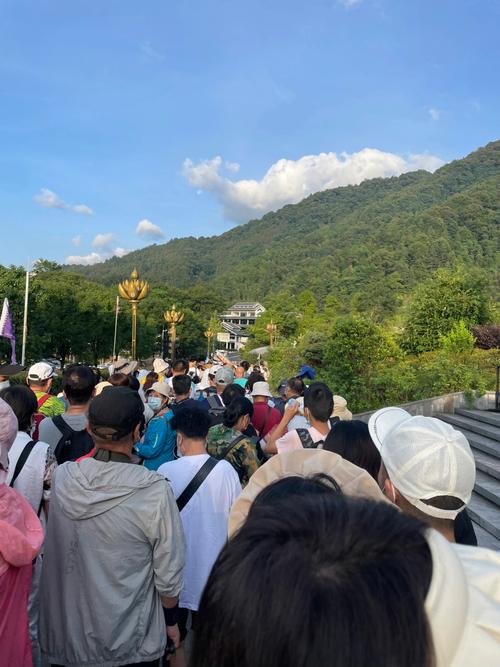 贵州旅游梵净山排队多久-贵州梵净山需要玩几天